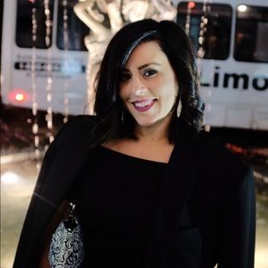 Meet your Posher, Andrea